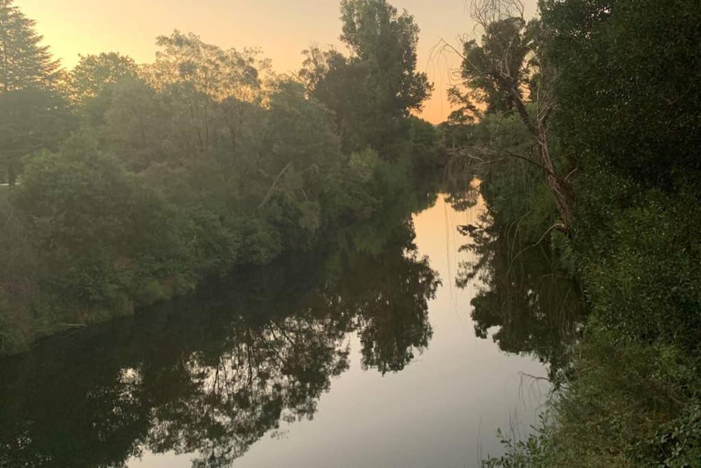 On The River, Porepunkah - Bright Vic别墅 外观 照片